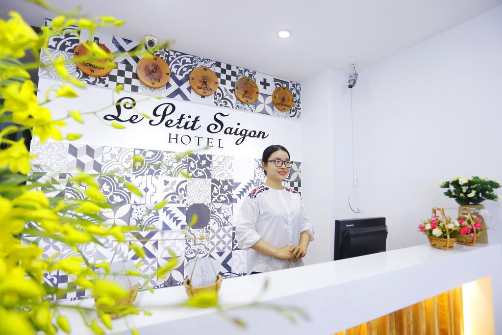 Le Petit Sai Gon Hotel Хошимин Экстерьер фото