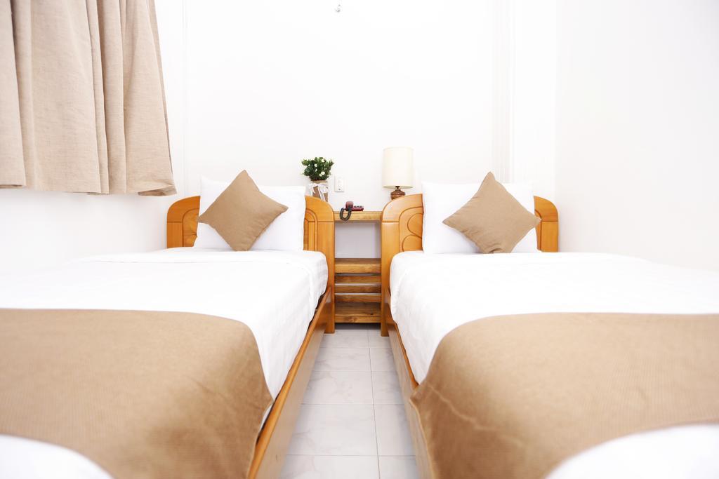 Le Petit Sai Gon Hotel Хошимин Экстерьер фото